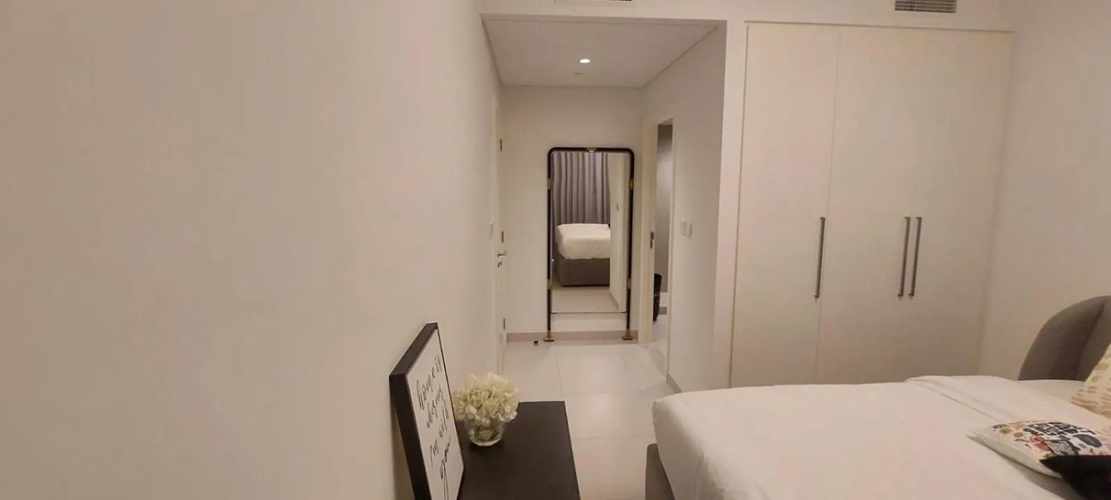 Burj Crown M Bin Rasheed Family Apartment In Downtown Dubai