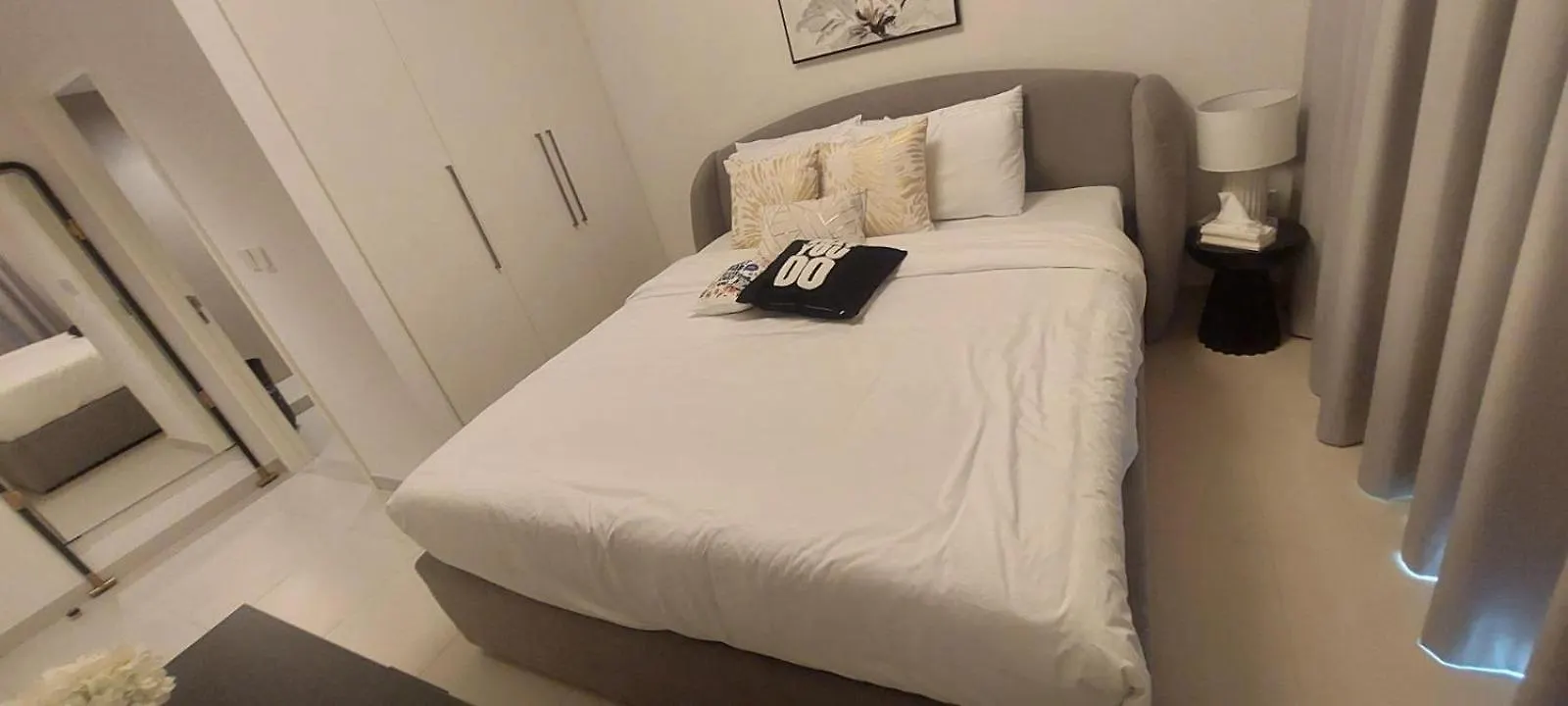 Burj Crown M Bin Rasheed Family Apartment In Downtown Dubai
